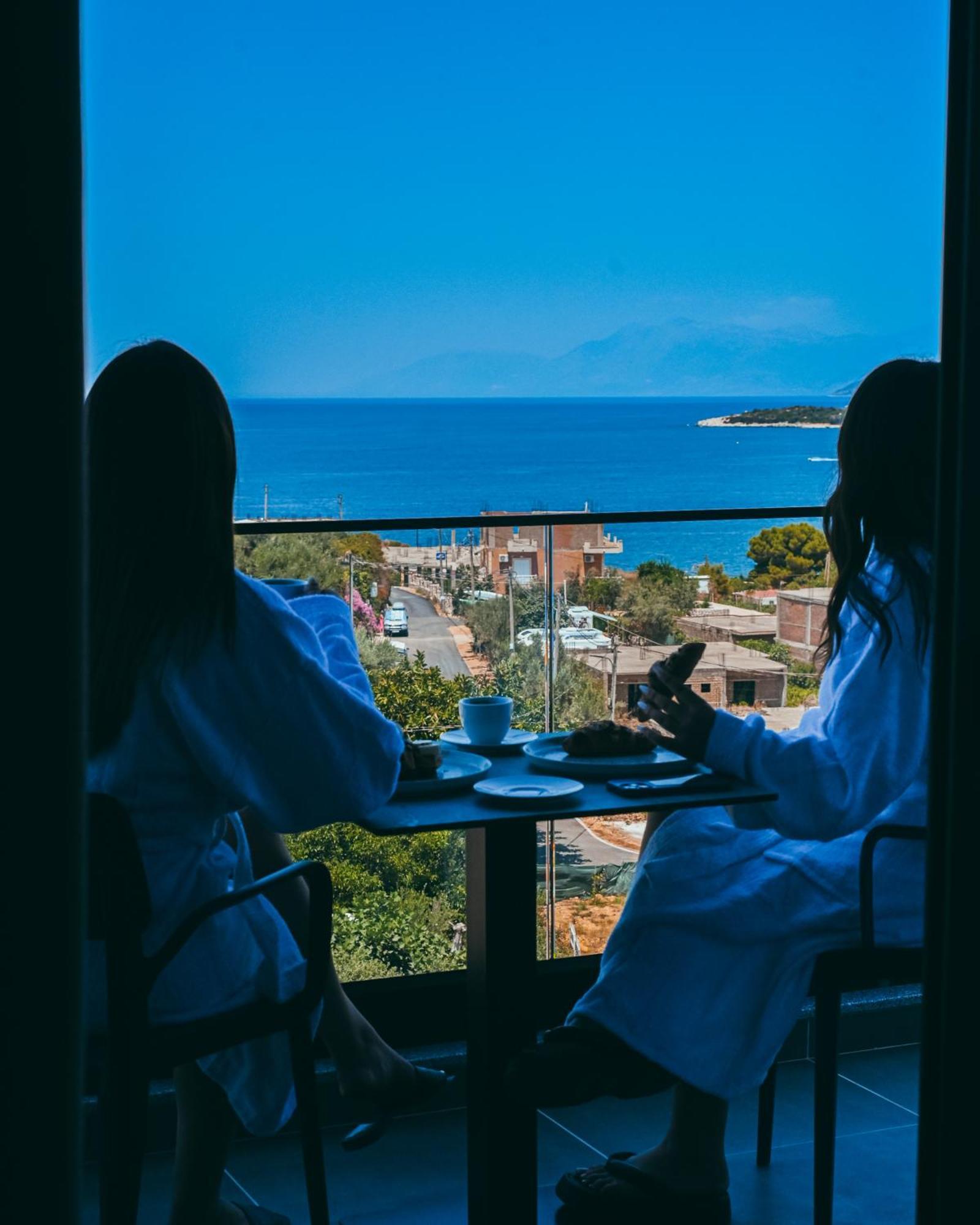 Monun Hotel Ксаміл Екстер'єр фото