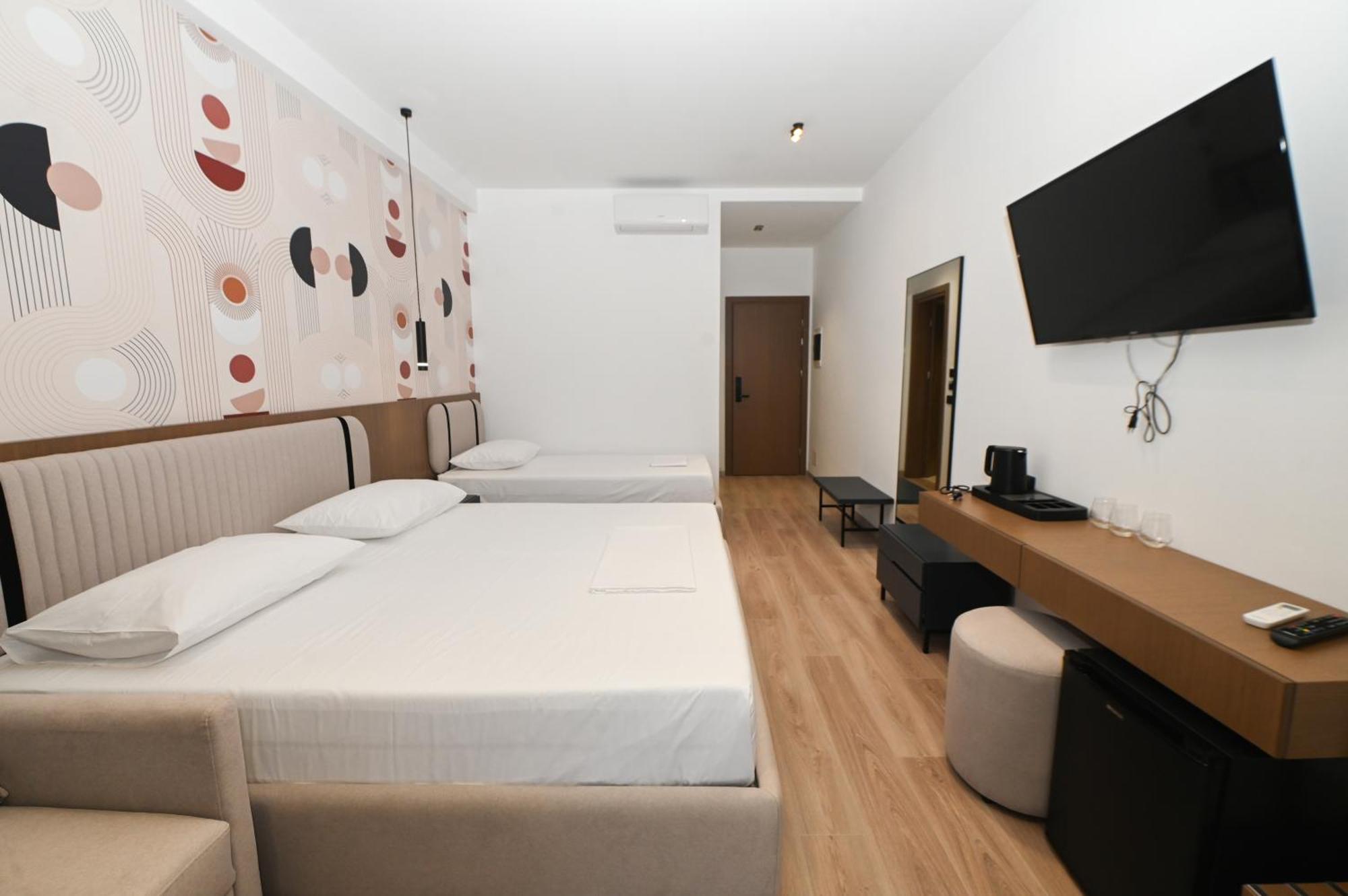 Monun Hotel Ксаміл Екстер'єр фото