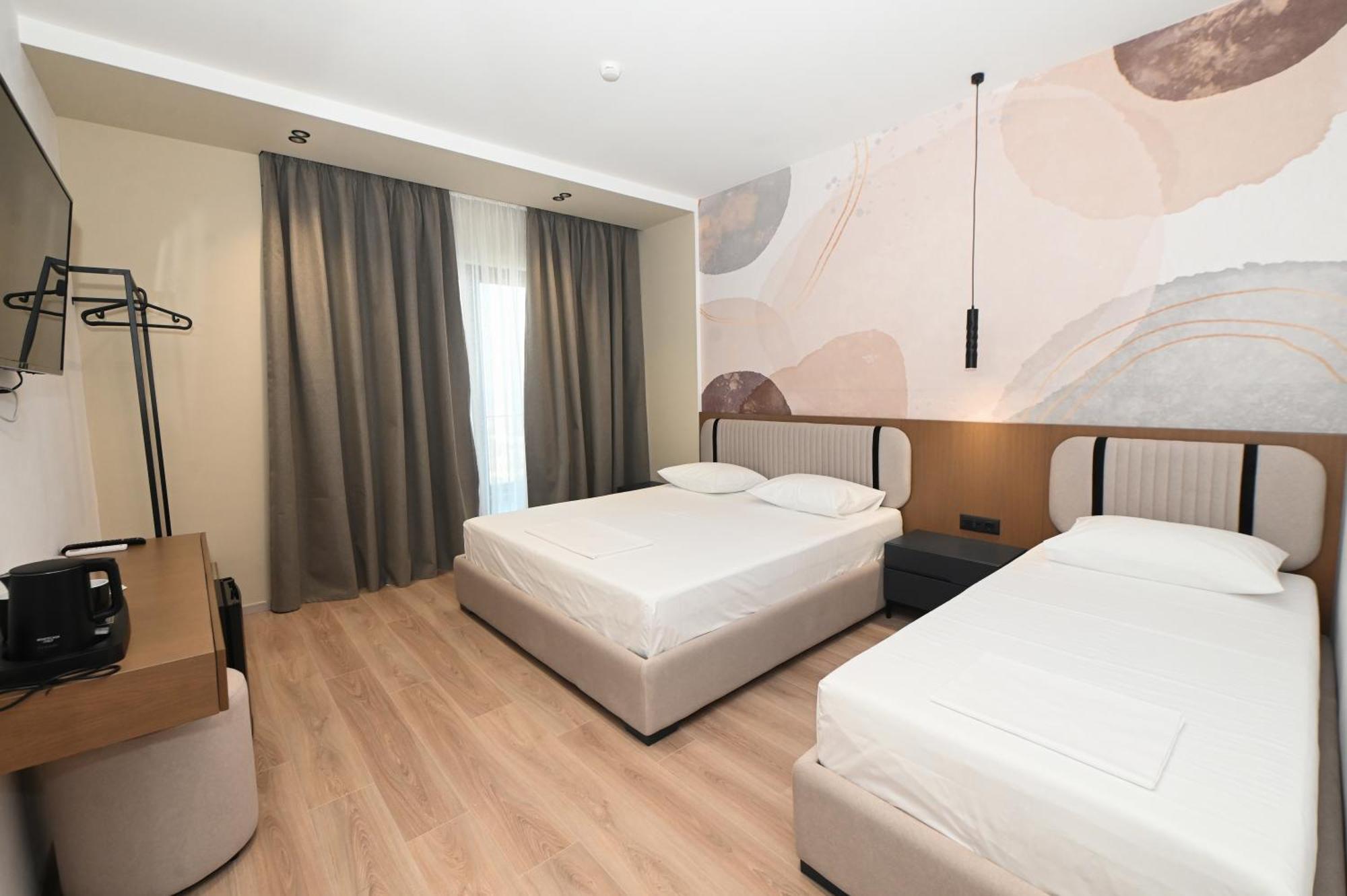 Monun Hotel Ксаміл Екстер'єр фото